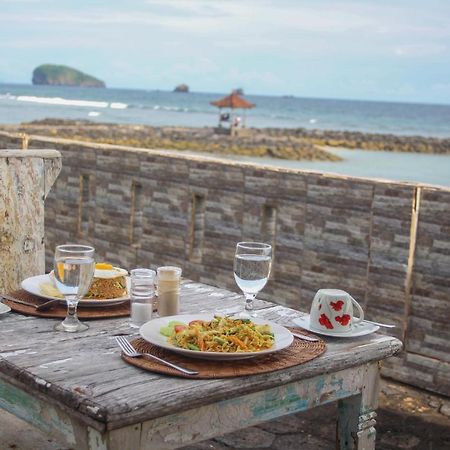 Temple Cafe & Cottages Candi Dasa  Luaran gambar