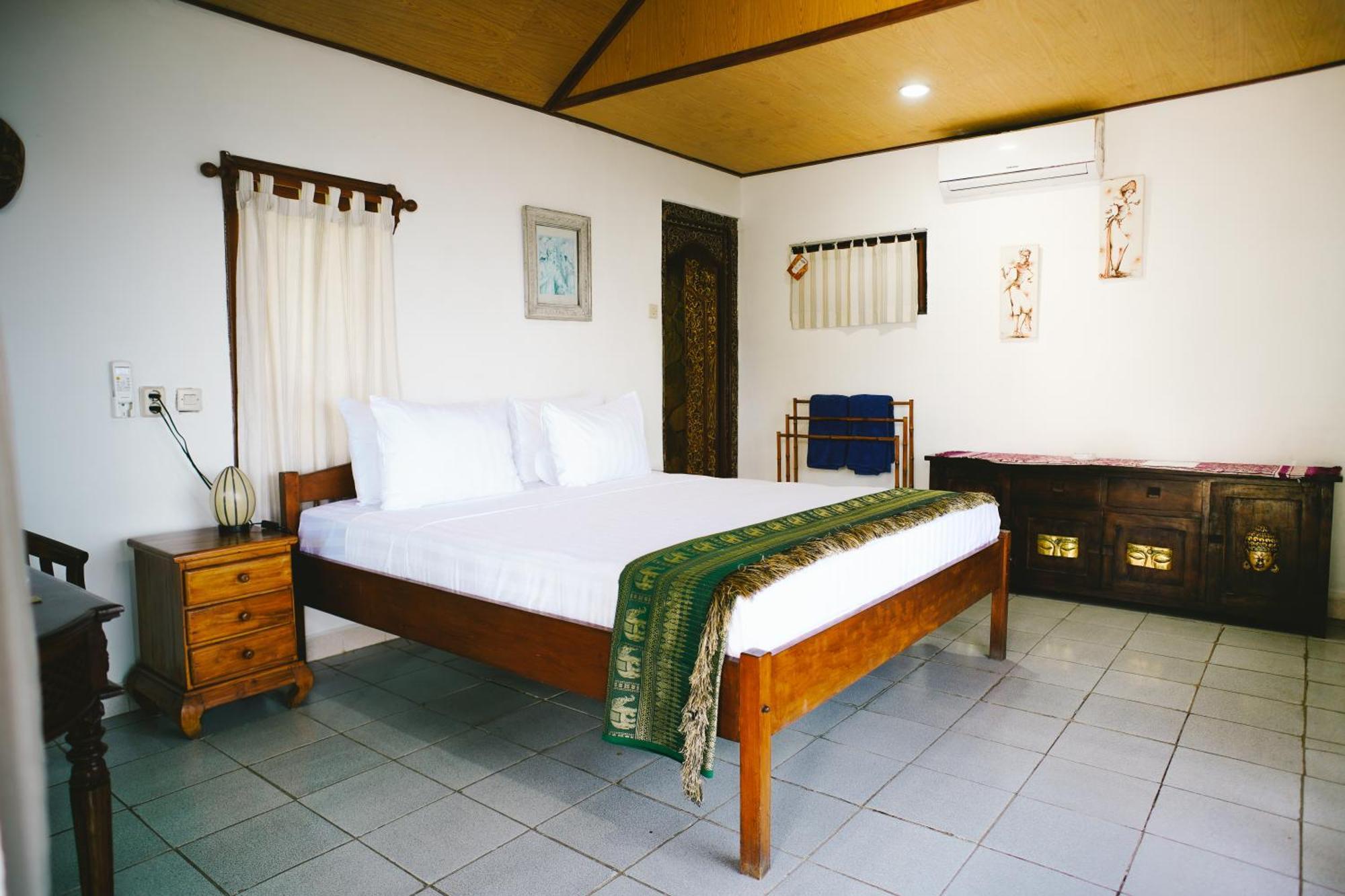 Temple Cafe & Cottages Candi Dasa  Luaran gambar