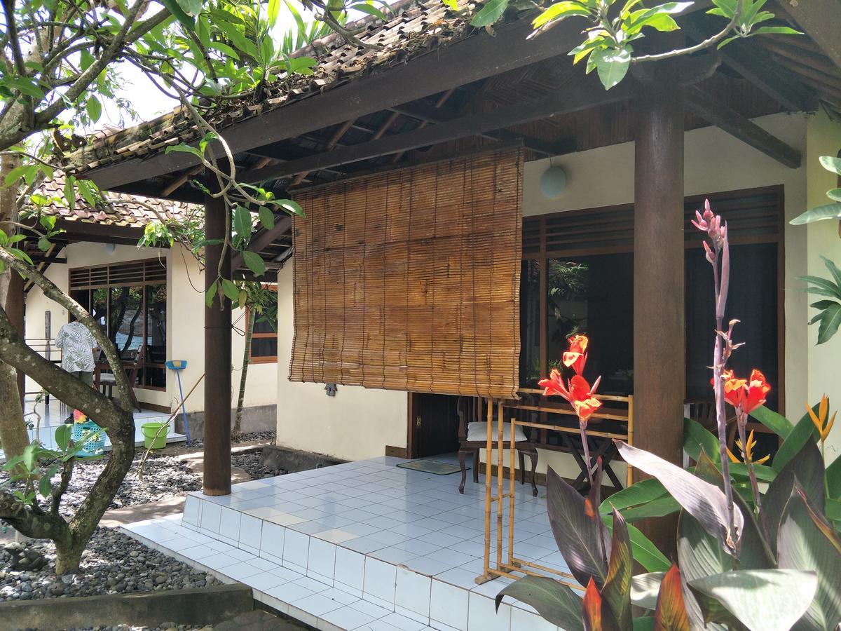 Temple Cafe & Cottages Candi Dasa  Luaran gambar