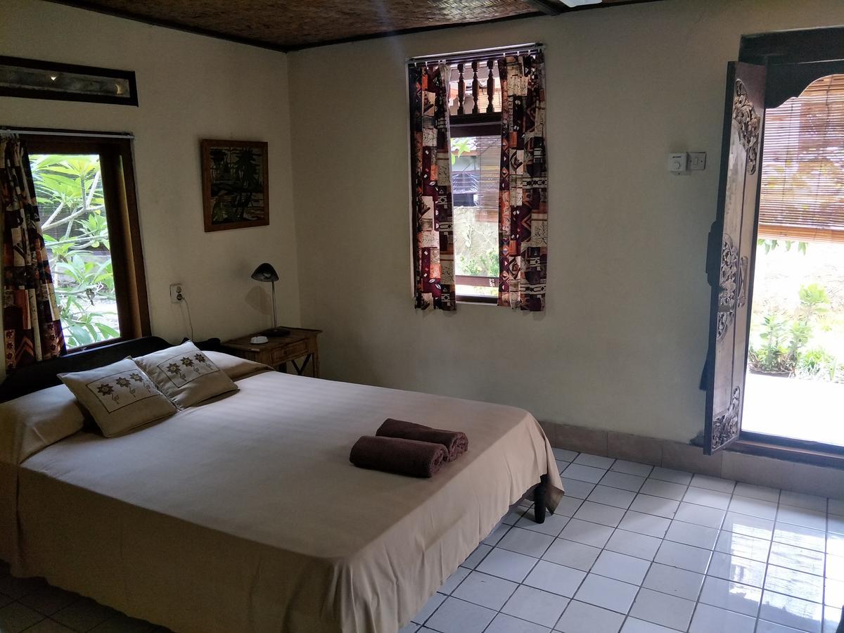 Temple Cafe & Cottages Candi Dasa  Luaran gambar